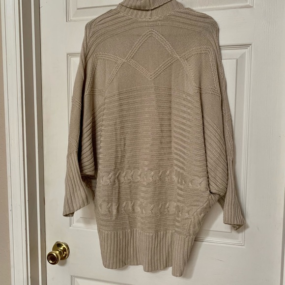 Apt 9 beige chunky knit cocoon sweater - Picture 8 of 12